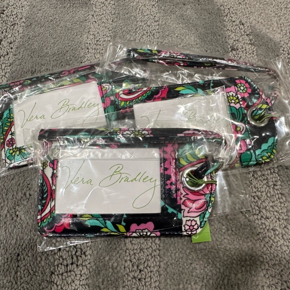 Vera Bradley Handbags - Vera bradley pedal paisley luggage tag set of 3